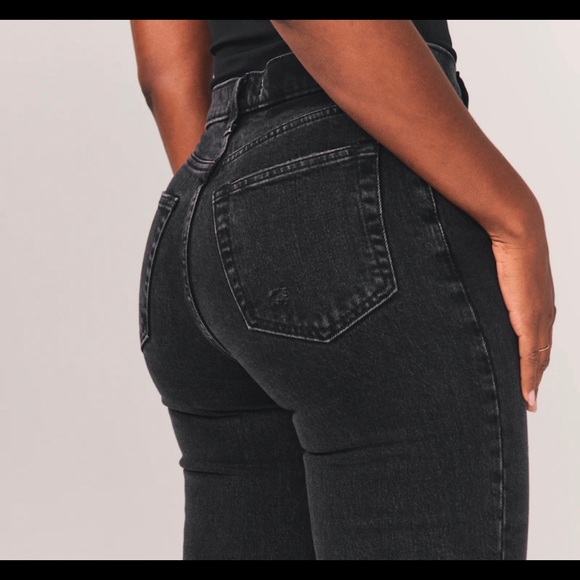 Abercrombie & Fitch Curve Love Ultra High Rise 90s Straight Jean - Ripped black - Picture 5 of 11